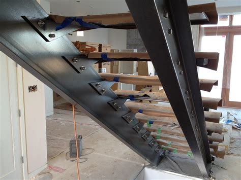 steel stair stringer brackets